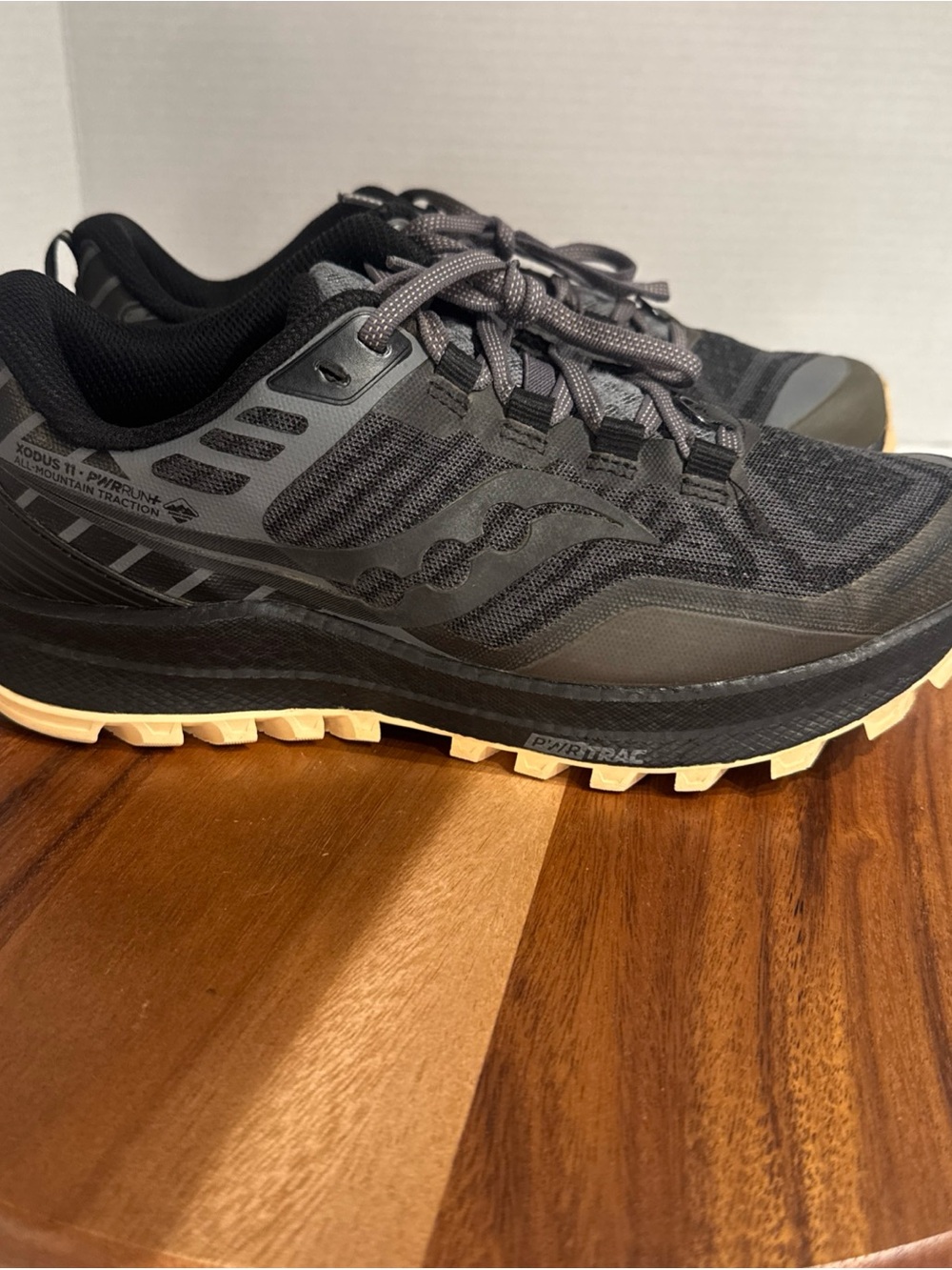 Saucony Xodus 11 Women’s Running Shoes Gray Black Trail Hiking Sneakers Size 8 - Picture 12 of 16